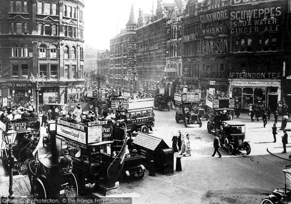 Photo of London, St Giles Circus c.1910
