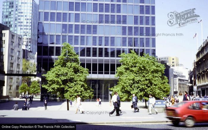 Photo of London, St Helen's Plaza 1980