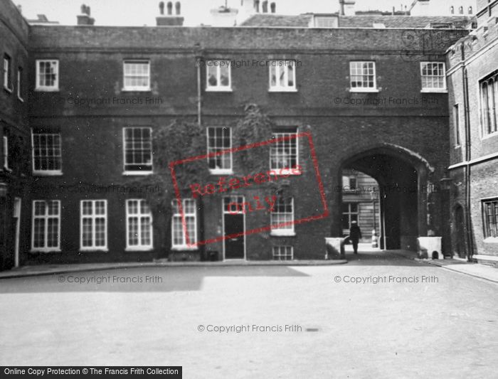 Photo of London, St James's Palace c.1950