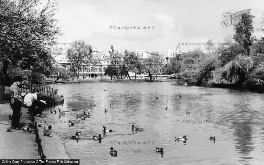 London, St James's Park c1955