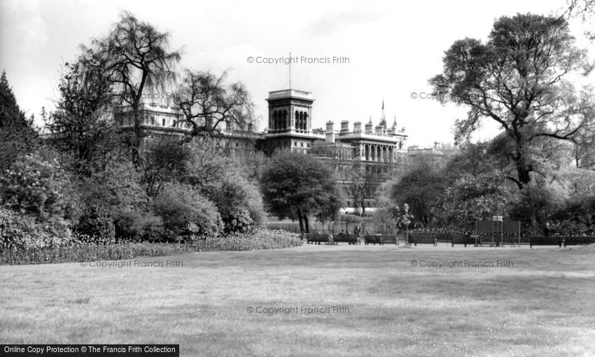 London, St James's Park c1960