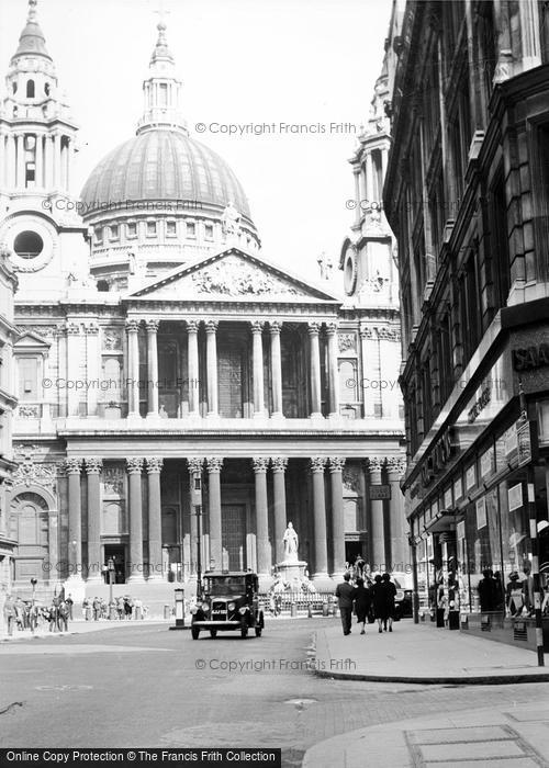 Photo of London, St Paul's c.1939