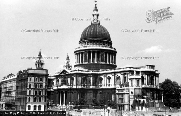 Photo of London, St Paul's Cathedral c.1950
