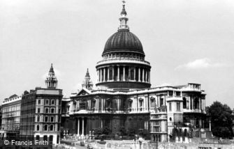 London, St Paul's Cathedral c1950