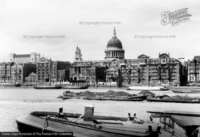 Photo of London, St Paul's Cathedral From River Thames c.1950