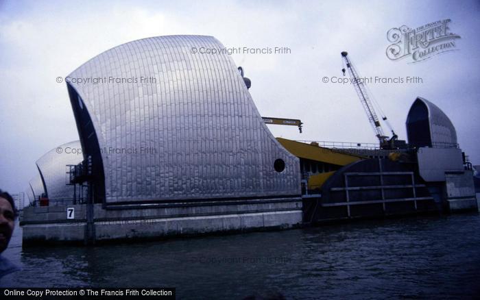 Photo of London, Thames Barrier 1985