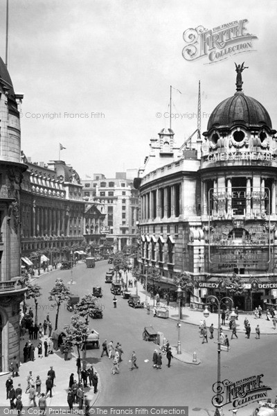Photo of London, The Aldwych c.1920