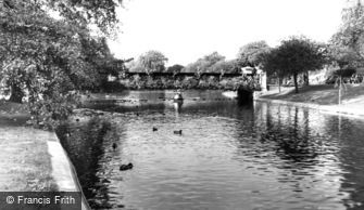 London, the Canal, Regent's Park c1965