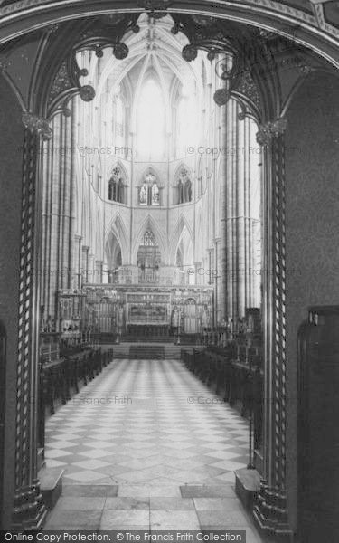 Photo of London, The Choir, Westminster Abbey c.1965