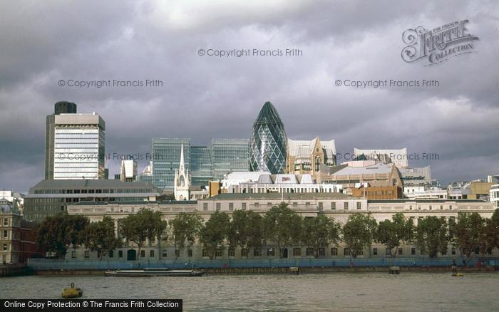 Photo of London, The City From The Thames 2004