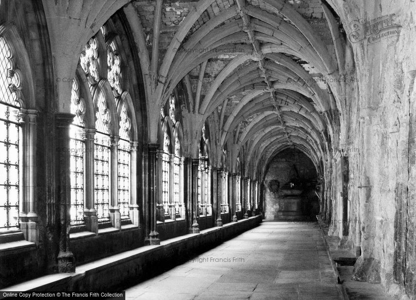 London, the Cloisters, Westminster Abbey c1965