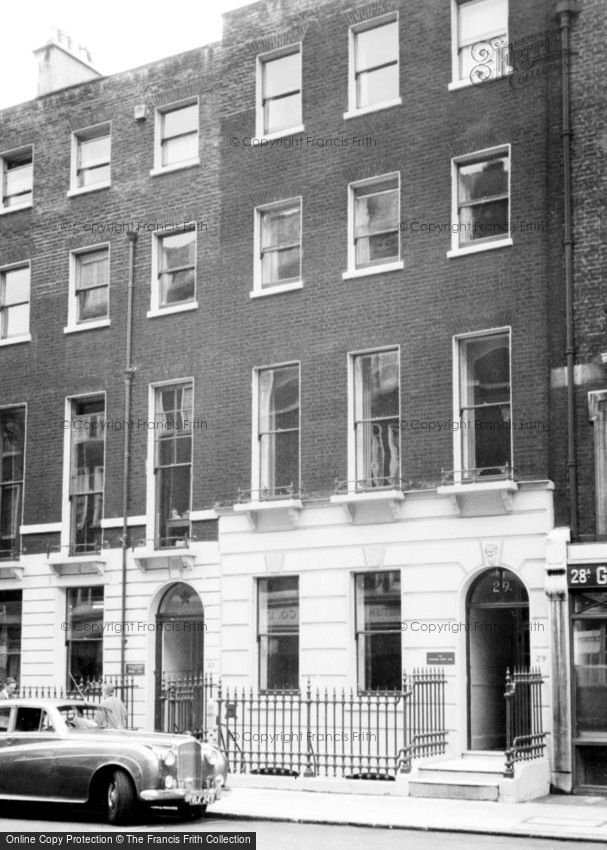 London, The Devonshire Street Club c1960