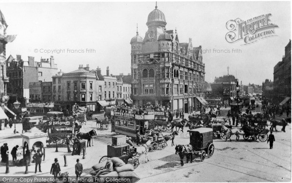 Photo of London, The Elephant and Castle Tavern, Southwark c1880