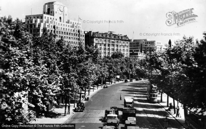 Photo of London, The Embankment c.1949