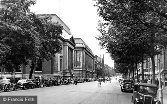 London, the Geological and Science Museums, Kensington c1955