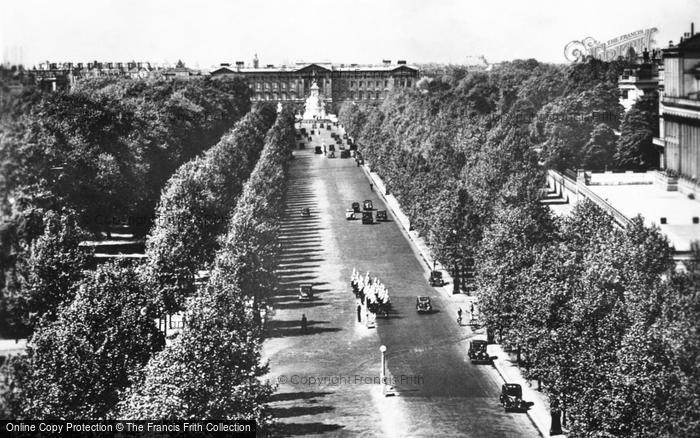 Photo of London, The Mall And Buckingham Palace c.1949