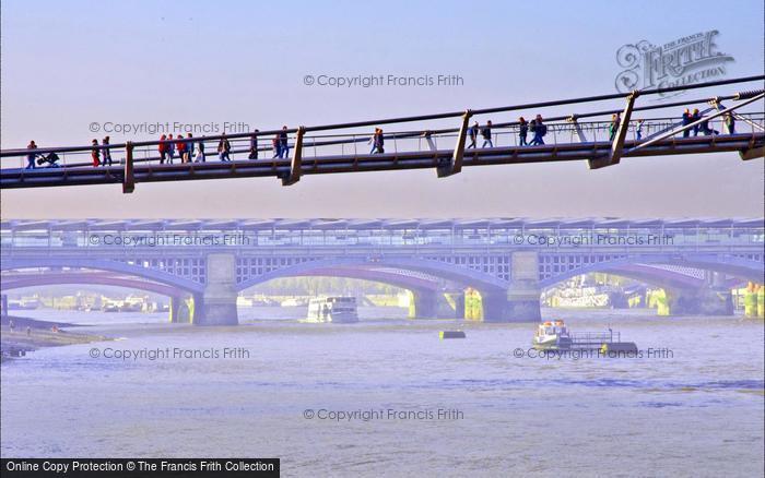 Photo of London, The Millennium Bridge With Blackfriars Rail And Road Bridges Behind 2015