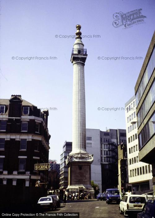 Photo of London, The Monument 1980