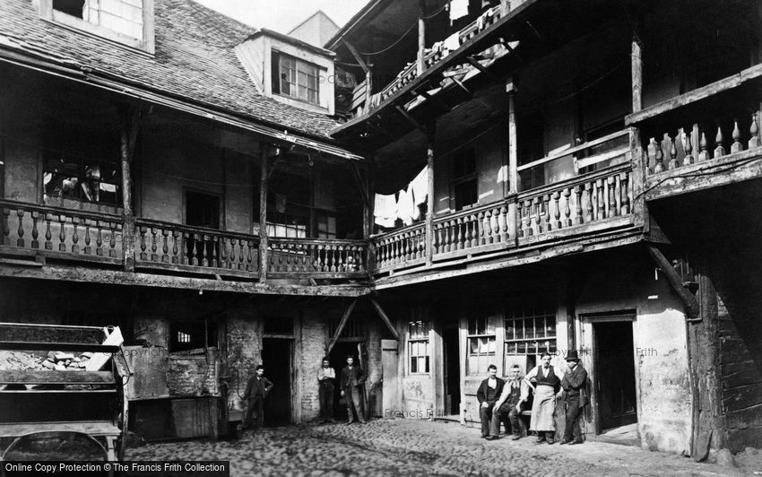 London, The Oxford Arms, Warwick Lane c1875