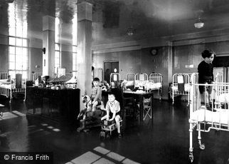 London, the Princess Beatrice Hospital, Lady Iris Ward c1950