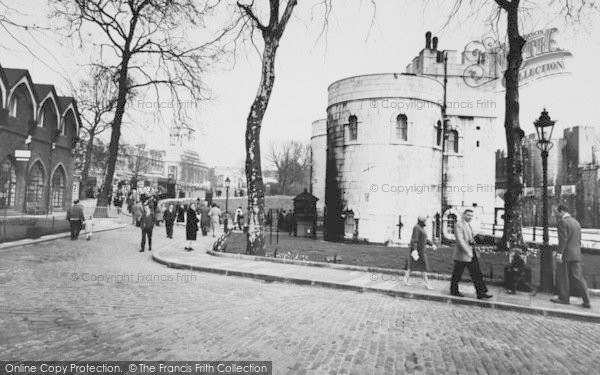 Photo of London, The Tower Of London c.1960