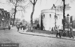 The Tower Of London c.1960, London