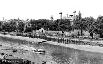 London, the Tower of London c1965