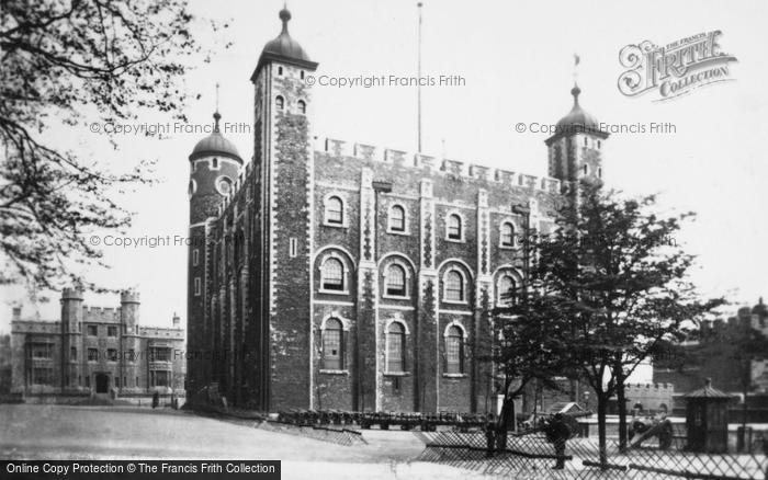 Photo of London, The Tower Of London, White Tower c.1920