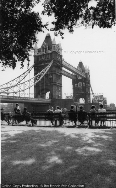 Photo of London, Tower Bridge c.1965