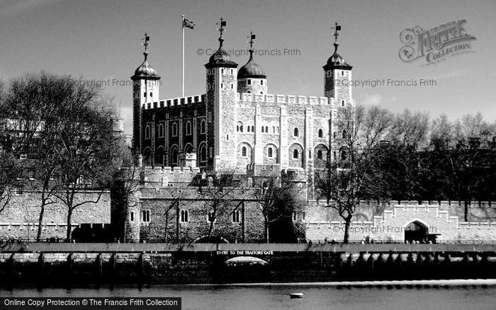 Photo of London, Tower Of London c.1980