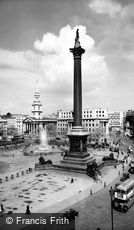 London, Trafalgar Square c1960