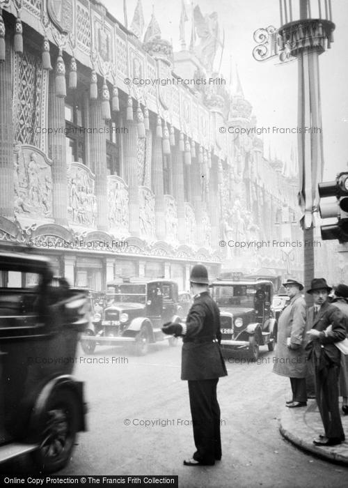 Photo of London, Traffic Policeman, George VI Coronation 1937