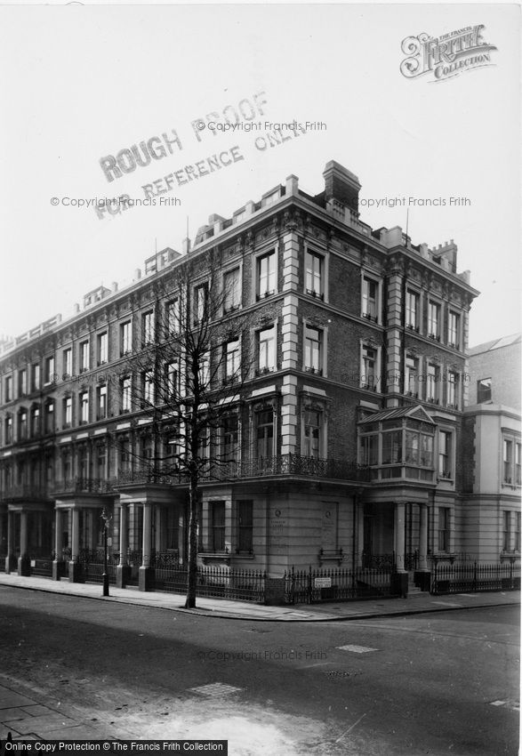 London, Trebovir Court Hotel c1955