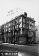 London, Trebovir Court Hotel c1955
