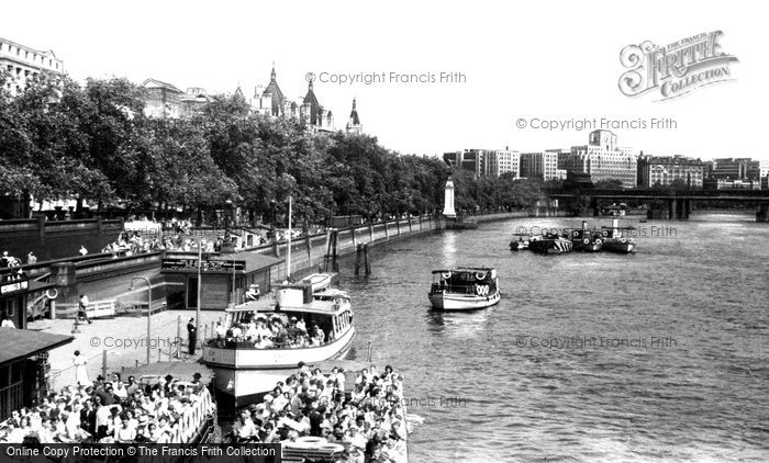 Photo of London, Victoria Embankment c.1955