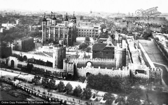 Photo of London, View Of The Tower Of London c.1920