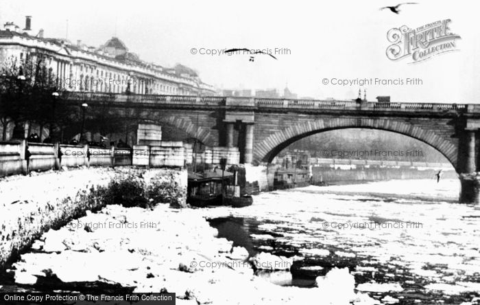 Photo of London, Waterloo Bridge 1895