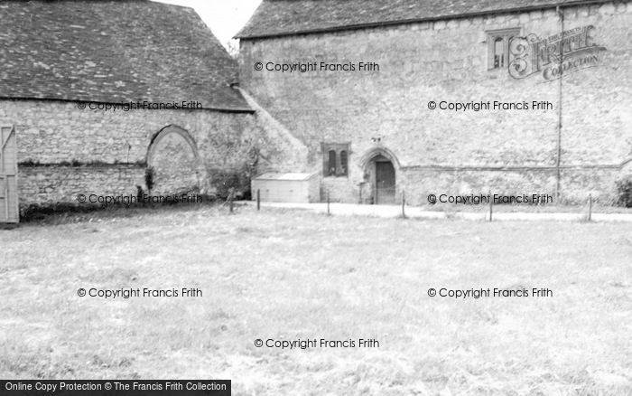 Photo of Long Crendon, Notley Abbey 1951