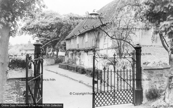 Photo of Long Crendon, The Old Courthouse c.1960