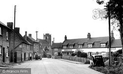 The Village 1954, Long Itchington