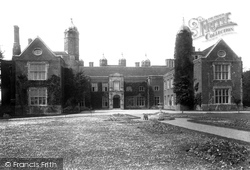Hall 1895, Long Melford