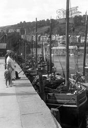 By The River 1931, Looe