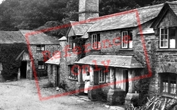 Cottage, Watergate 1906, Looe