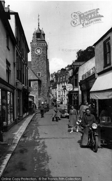 Photo of Looe, Fore Street c.1955