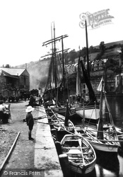 Harbour 1912, Looe