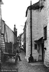 Old Street 1912, Looe