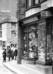 R. Pearce's Shop 1908, Looe