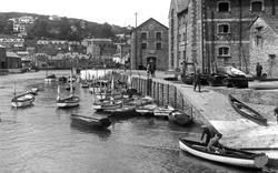 The Ferry 1927, Looe