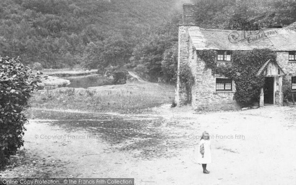 Photo of Looe, Watergate, A Little Girl 1906