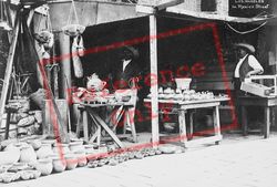 Pottery Shop, Mexico Street c.1935, Los Angeles